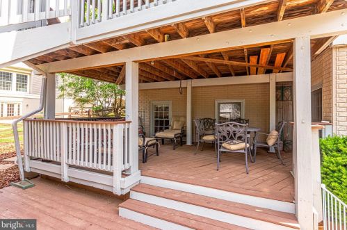 12664 Crabtree Falls Dr, Bristow VA  20136-2161 exterior
