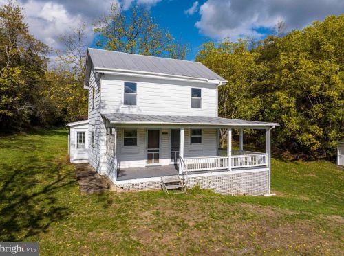 3662 Jerome Rd, Edinburg VA  22824 exterior