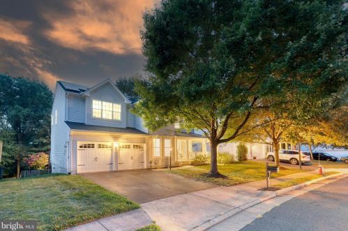 237 Skyline Dr, Purcellville, VA 20132-6120
