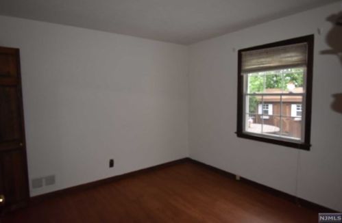 277 Baldwin Ave, N Milford NJ  07646-1903 exterior