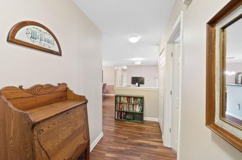 2108 Lenox Oval, Pittsburgh, PA 15237-1673