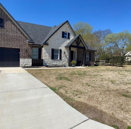 2430 Ridgewood Dr, West Columbia, TX 77486-9685