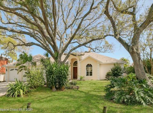 1560 Banana River Dr, Merritt Island, FL 32952-2832