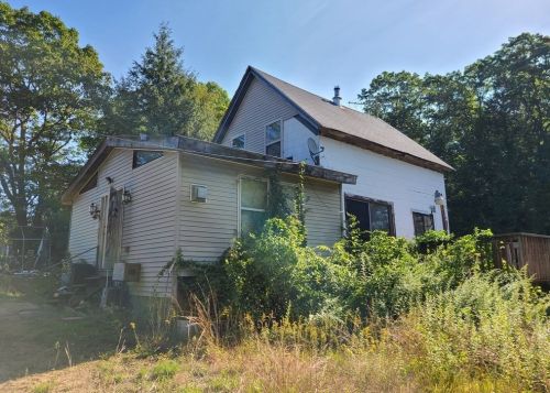 16 Smith Ave, Orange, MA 01364-9578