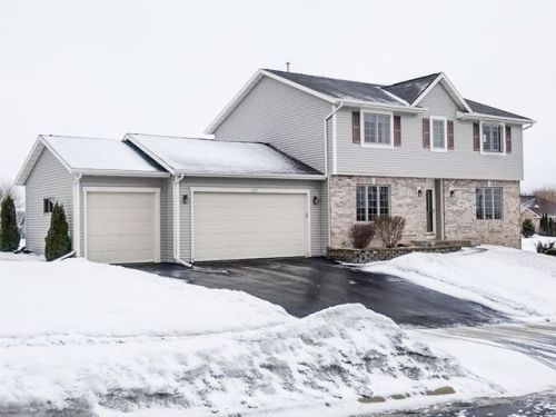 1420 Timber Ridge Trl, Watertown, WI 53098-3410