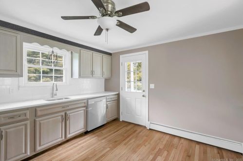 835 Farmington Ave, New Britain CT  06053-1349 exterior