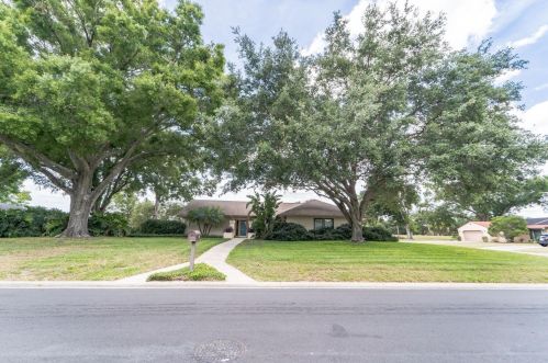 1219 Lake Francis Dr, Apopka, FL 32712-2117