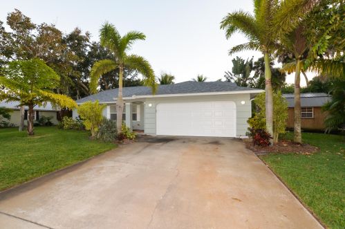 543 23rd St, Vero Beach FL  32962-8312 exterior