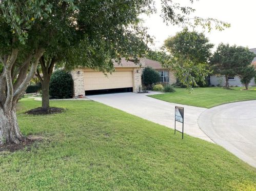10120 Southpoint Ct, Denton, TX 76207-8676