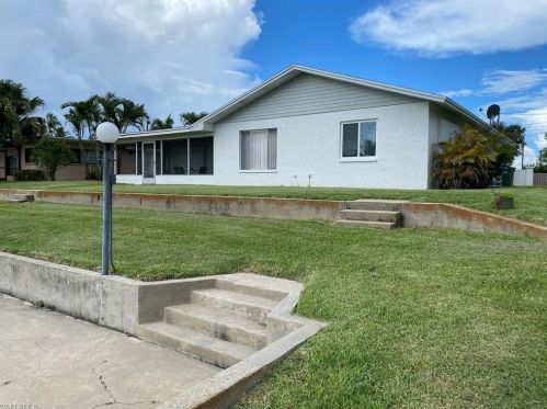 3507 10th Ave, Cape Coral, FL 33904-4707