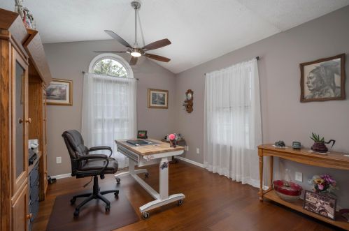 1001 Farmington Ln, Washington Ch OH  43160-8641 exterior