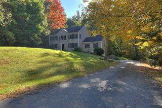 26 Harvard Ln, Manchester, NH 03110-4842