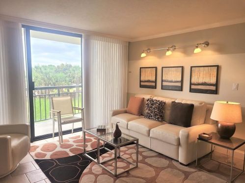 5220 Seawall Blvd, Galveston, TX 77551-4003