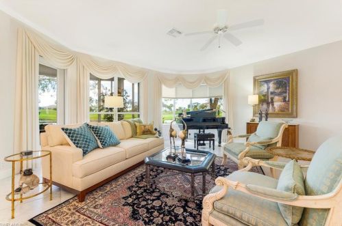 3051 Lancaster Dr, Naples, FL 34105-5673