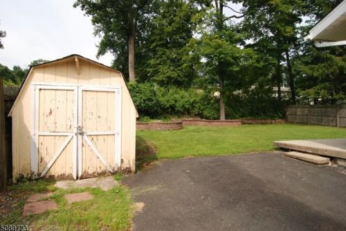 12 Tobyhanna Trl, Hopatcong NJ  07843-1024 exterior