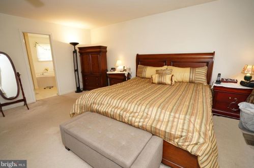 1941 Canyon Creek Rd, Gilbertsville PA  19525-7002 exterior