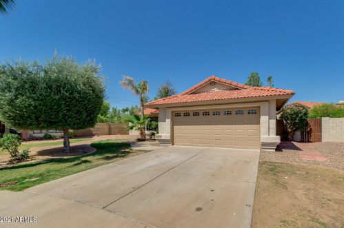 5231 Greenway Cir, Mesa, AZ 85205-4320