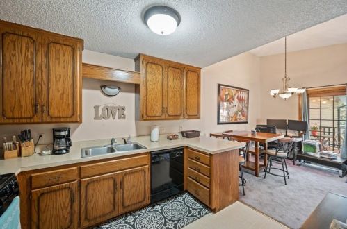 5121 148th St, Saint Paul MN 55124-6655 exterior