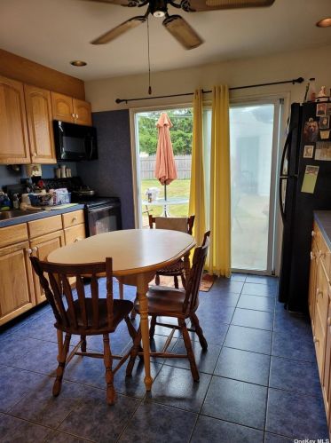 4185 Harriet Rd, Bethpage NY  11714-6212 exterior