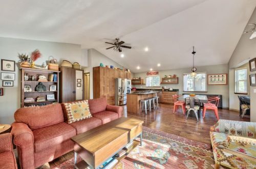 3475 Upper Truckee Rd, South Lake Tahoe, CA 96150-5119