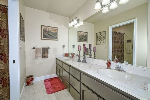 19780 Honey Hill Dr, Middletown CA  95467-8380 exterior