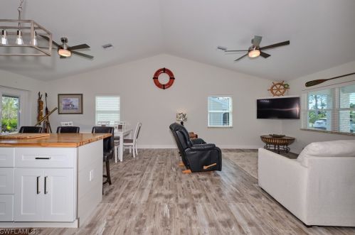 3633 Mango St, Saint James City FL  33956-2553 exterior