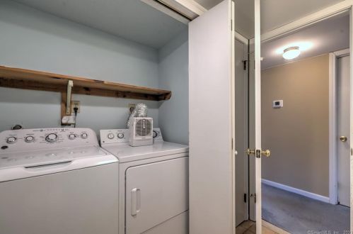 19 Dixon St, Milford CT  06460-8003 exterior