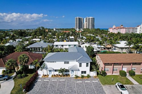 115 Cascade Ln, West Palm Beach, FL 33404-5781