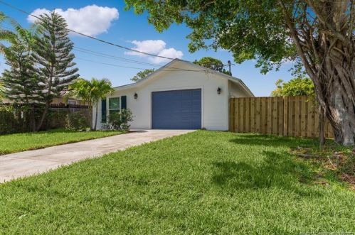 1170 31st St, Palm City FL  34990-2950 exterior