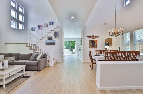 4373 Corte De La Fonda, San Diego CA  92130-2126 exterior