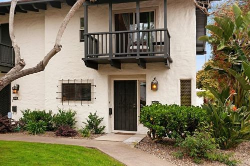4107 Loma Riviera Ln, San Diego, CA 92110-5515
