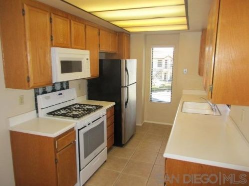 11180 Kelowna Rd, San Diego, CA 92126-4693