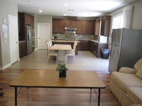 6546 Vanderbilt St, Chino CA  91710-6917 exterior