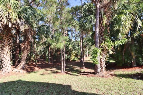 400 Sunview Way, Fort Pierce FL  34986-2655 exterior