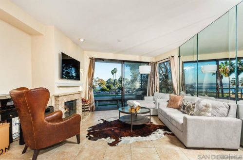 3802 Crown Pt Dr, San Diego CA 92109-6711 exterior