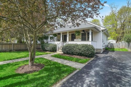 12 Walnut St, Greenwood Lake, NY 10925-2229