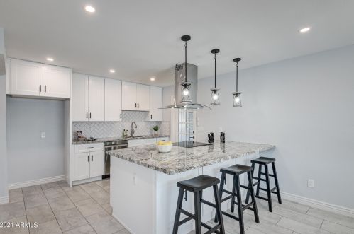 1276 Oakland St, Chandler, AZ 85224-4344