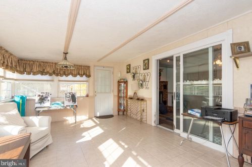 51 Winding Way, Boothwyn, PA 19061-2941