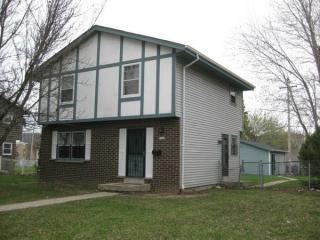 1541 Highland Ave, Milwaukee WI  53233-3102 exterior