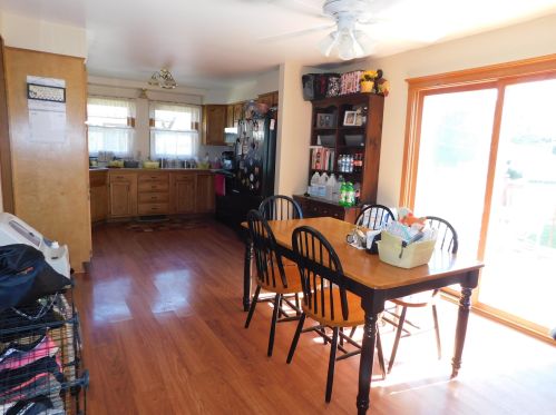 1202 Riverview Dr, Kewaskum WI  53040-9782 exterior