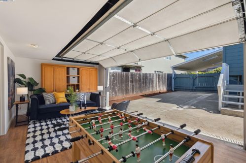 3015 Dakota St, Oakland CA 94602-3801 exterior