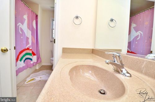 59 Brighton Pl, Charles Town WV  25414-2584 exterior