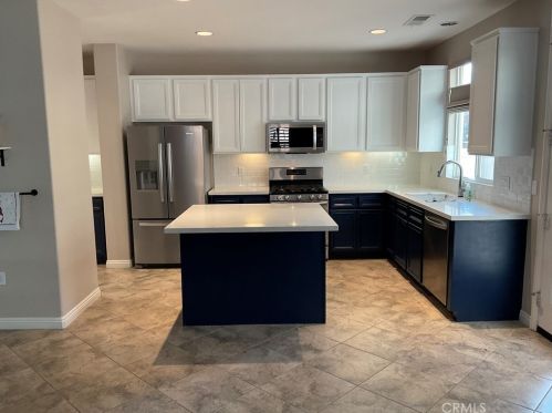 169 Canary Crk, Beaumont CA  92223-7311 exterior