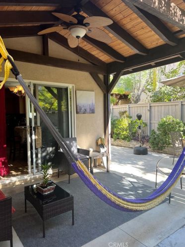 9076 Sylmar Ave, Van Nuys CA  91402-1912 exterior