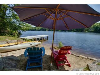 45 Crooked Trl, Woodstock CT  06281-2601 exterior