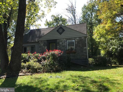 308 Township Line Rd, Blue Bell, PA 19422-2702