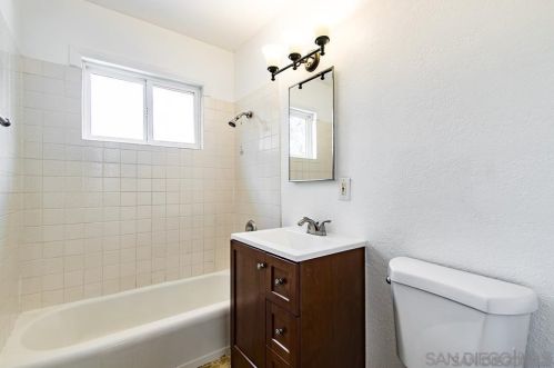 3180-82 Clay Ave, San Diego, CA 92113-1425