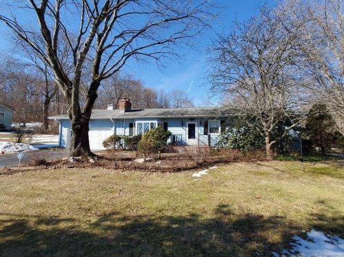 36 Walnut Tree Hill Rd, Huntington, CT 06484-2515