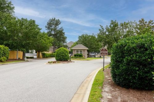 820 Astron Ln, Fayetteville, NC 28314-9222