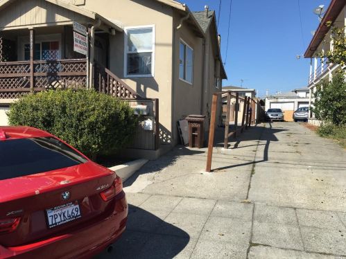 2321 Clinton Ave, Richmond CA 94804-1415 exterior